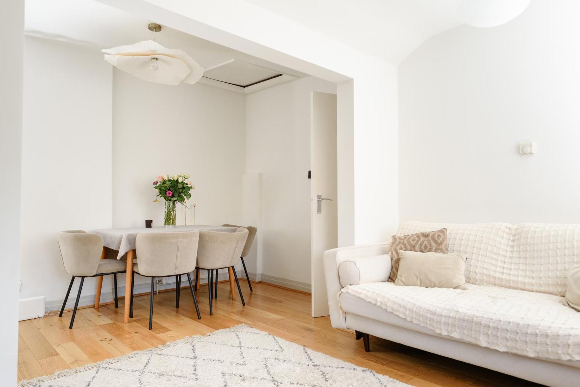 Apartment Relax & Recharge At Cozy Paddington, King Bed *