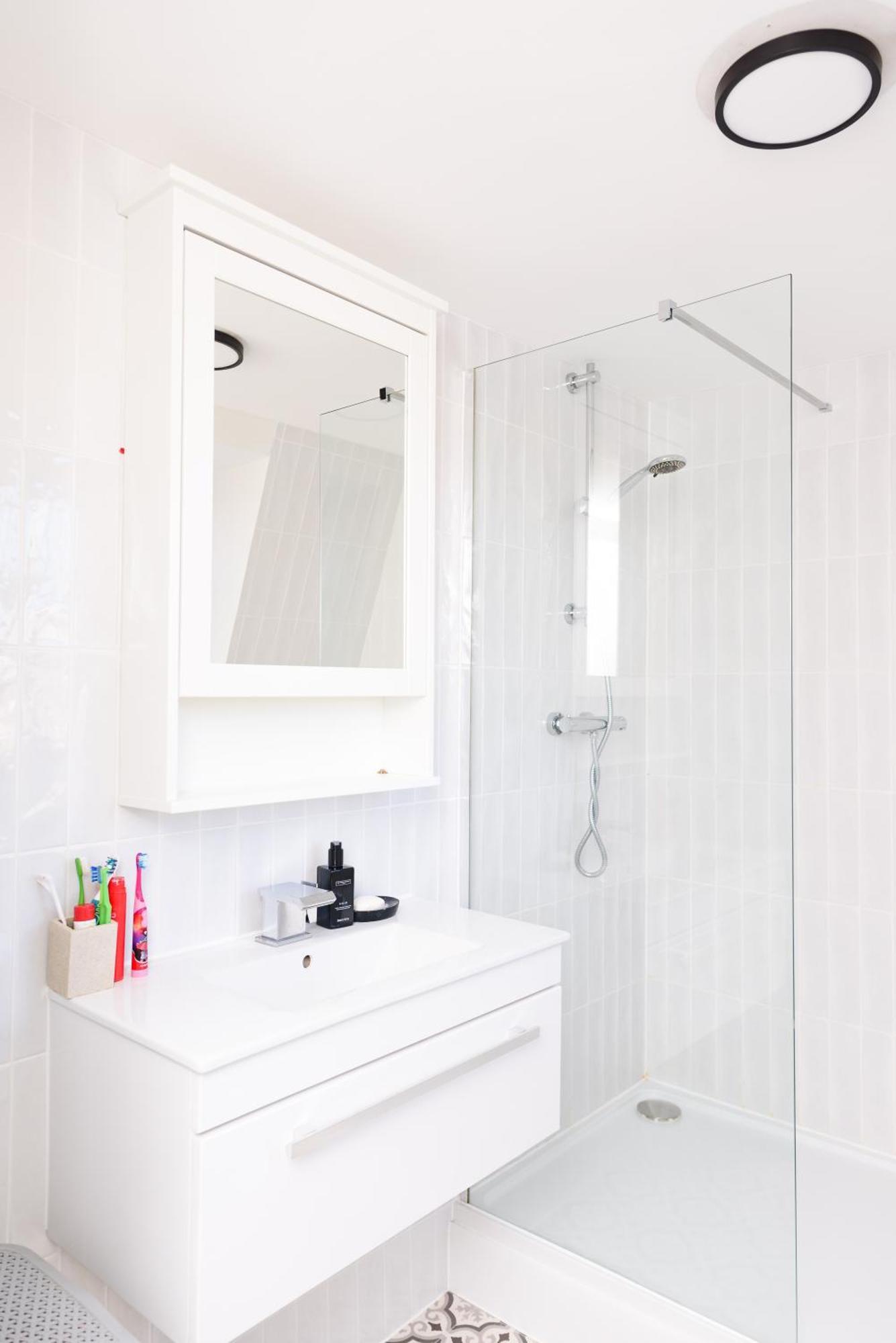 Relax & Recharge At Cozy Paddington, King Bed London