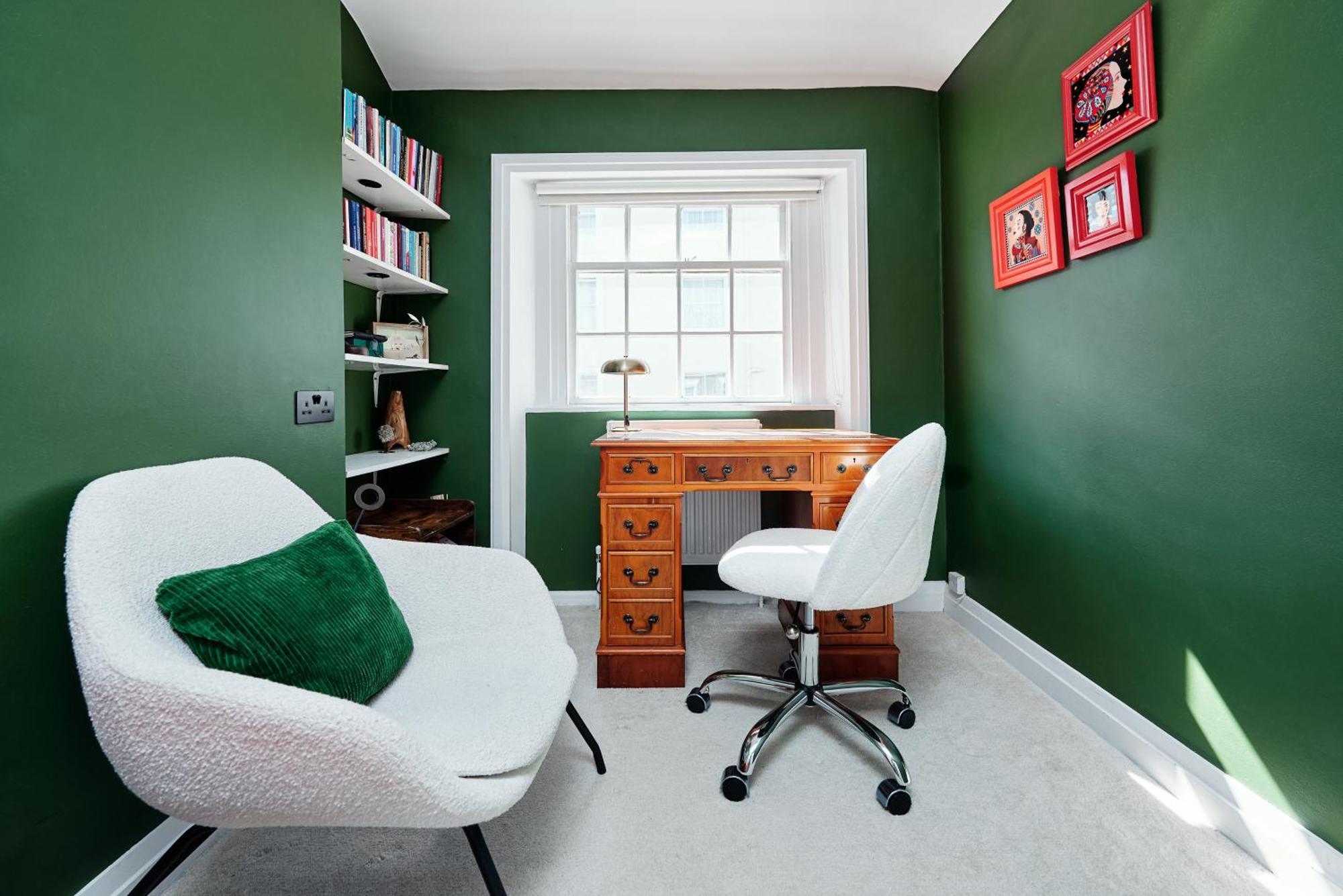 Relax & Recharge At Cozy Paddington, King Bed Apartment