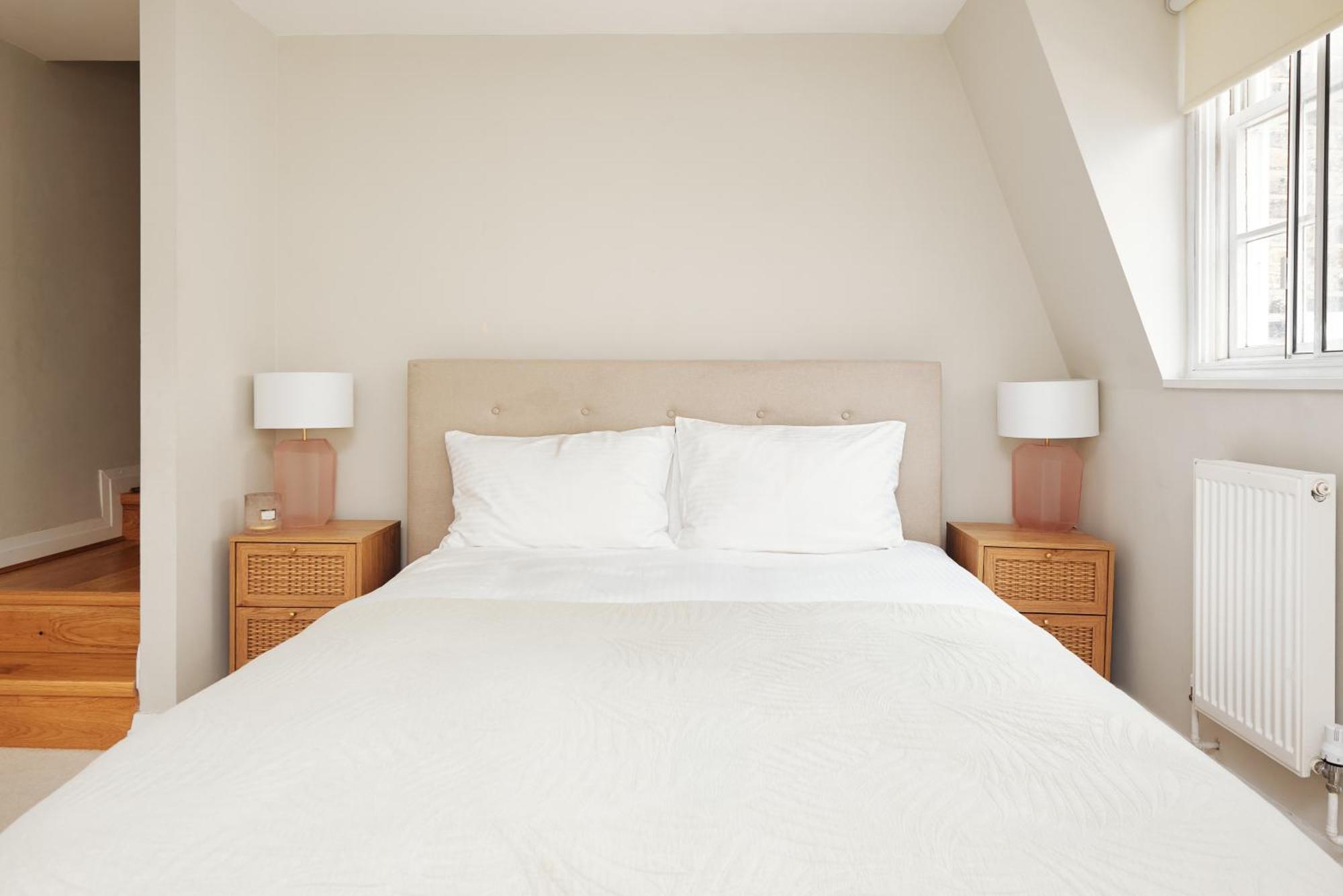 Relax & Recharge At Cozy Paddington, King Bed